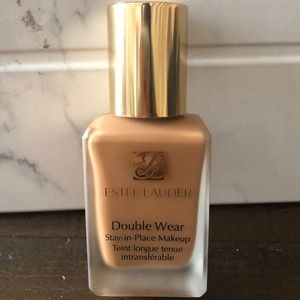 Estée Lauder Double Wear Foundation 5N1